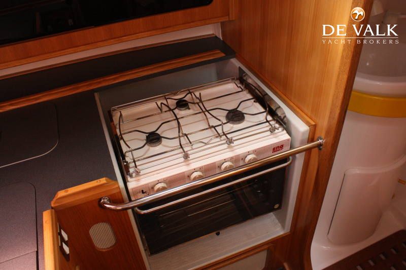 FEELING 326 sailing yacht for sale | De Valk Yacht Brokers