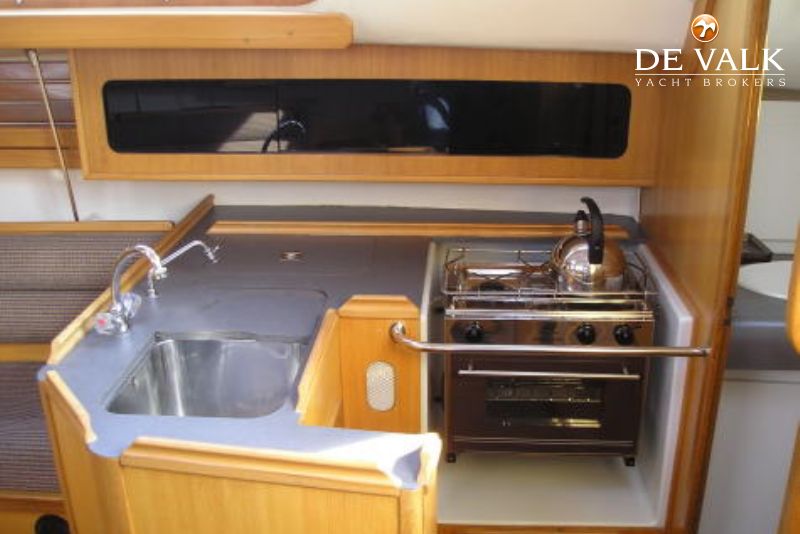 FEELING 326 sailing yacht for sale | De Valk Yacht Brokers