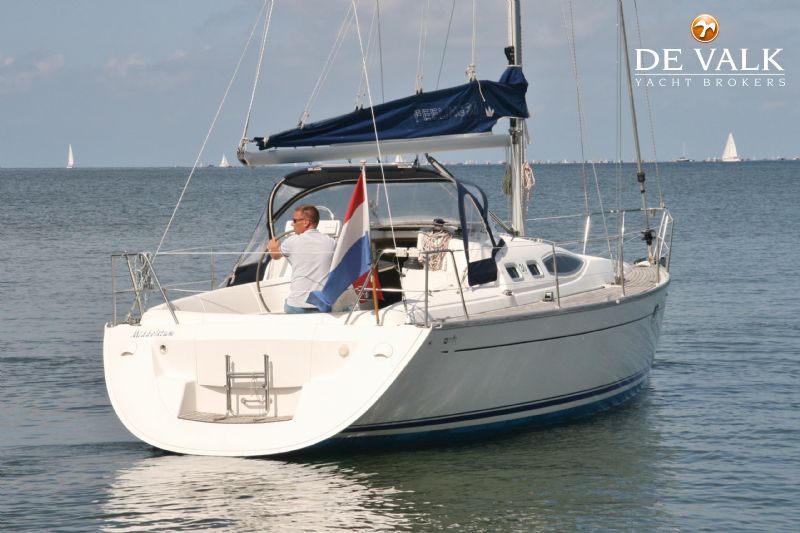FEELING 36DI sailing yacht for sale | De Valk Yacht Brokers