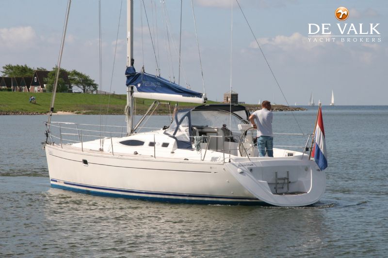 FEELING 36DI sailing yacht for sale | De Valk Yacht Brokers