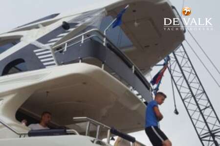 FERRETTI 46