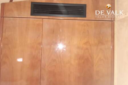 FERRETTI 46