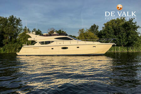 Ferretti 550