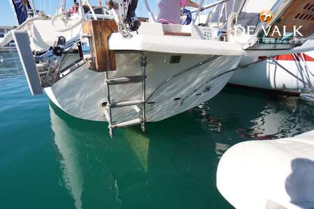 FERRETTI ALTURA 422