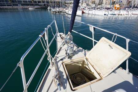 FERRETTI ALTURA 422