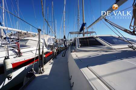 FERRETTI ALTURA 422