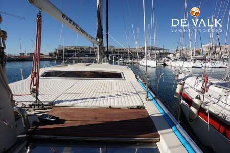 FERRETTI ALTURA 422