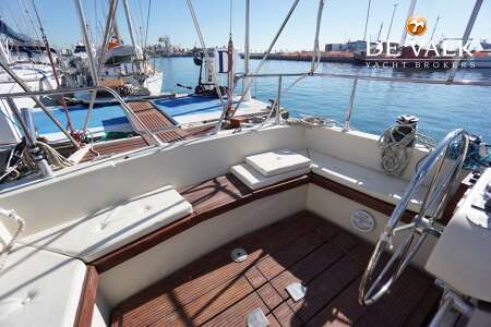 FERRETTI ALTURA 422