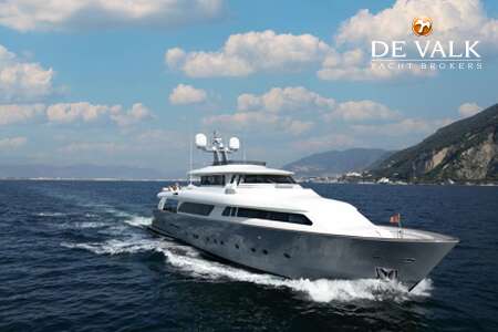 CUSTOM LINE NAVETTA 30