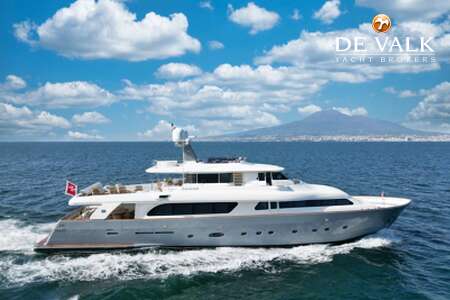CUSTOM LINE NAVETTA 30