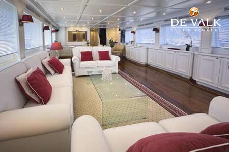 CUSTOM LINE NAVETTA 30