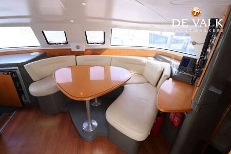 FOUNTAINE PAJOT LAVEZZI 40