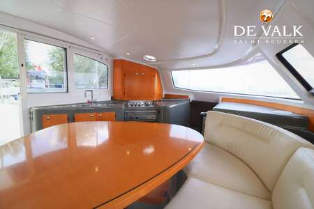 FOUNTAINE PAJOT LAVEZZI 40