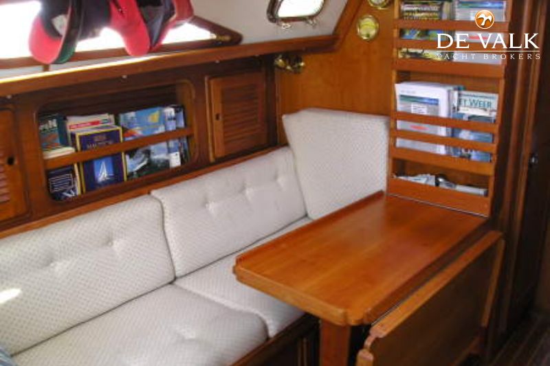 FREEDOM 32 sailing yacht for sale | De Valk Yacht Brokers