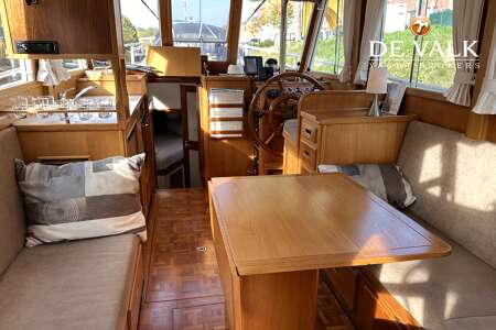 GRAND BANKS 32