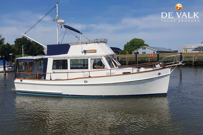 GRAND BANKS 32