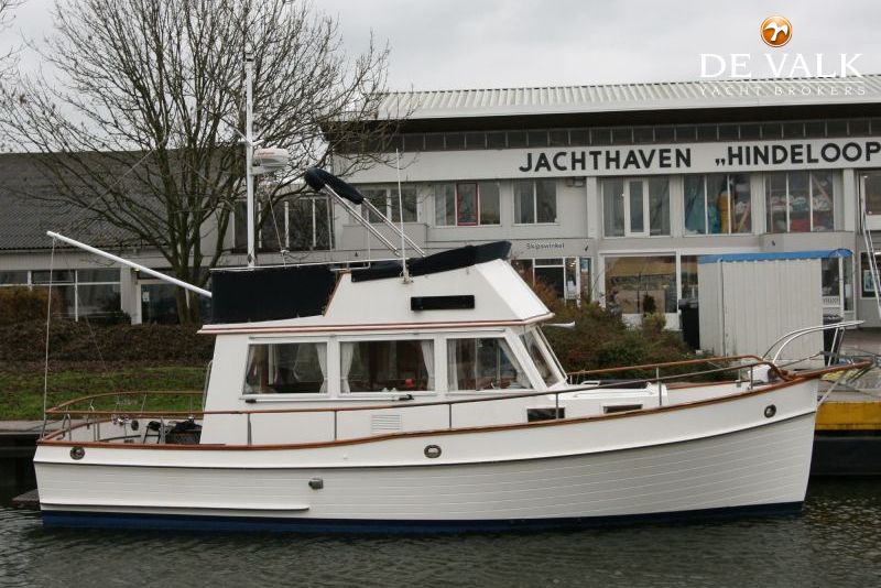 Grand Banks 32 Sedan Motor Yacht For Sale De Valk Yacht Broker