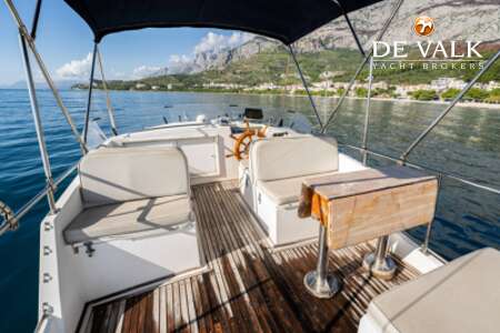 GRAND BANKS 36 MOTORYACHT
