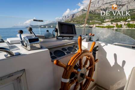 GRAND BANKS 36 MOTORYACHT