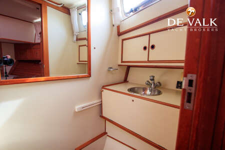 GRAND BANKS 38 EASTBAY EX