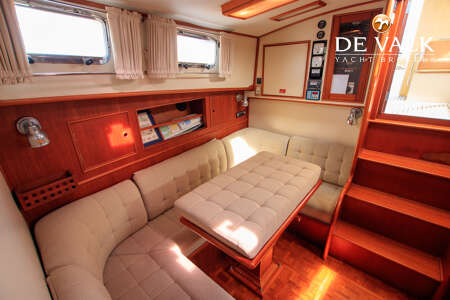 GRAND BANKS 38 EASTBAY EX