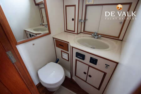GRAND BANKS 38 EASTBAY EX