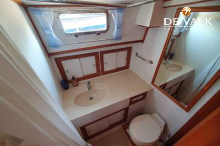 GRAND BANKS 38 EASTBAY EX