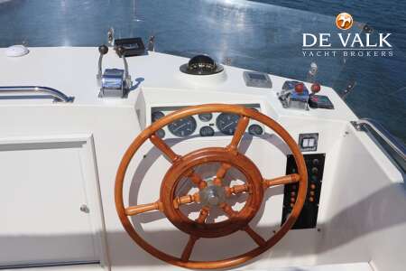 GRAND BANKS 42 MOTORYACHT