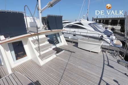 GRAND BANKS 42 MOTORYACHT