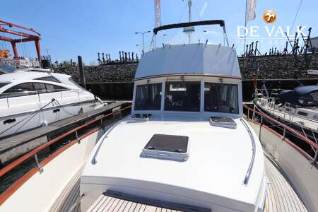 GRAND BANKS 42 MOTORYACHT