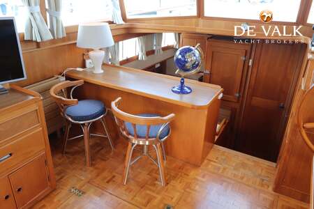 GRAND BANKS 42 MOTORYACHT