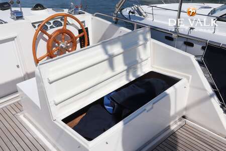 GRAND BANKS 42 MOTORYACHT