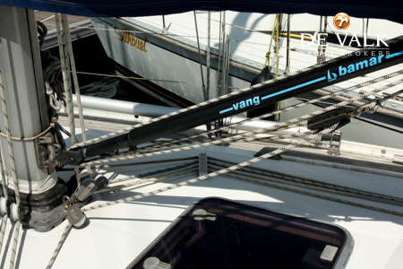 GRAND SOLEIL 37