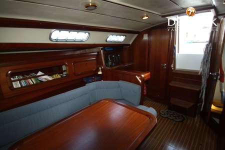 GRAND SOLEIL 37