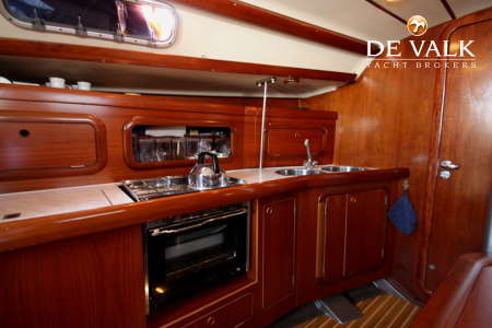 GRAND SOLEIL 37