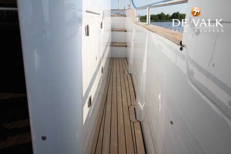 GREENLINE 33