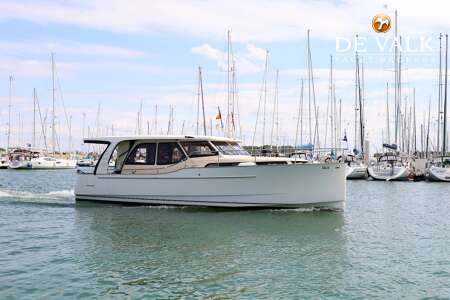 GREENLINE 33 width=
