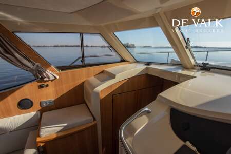 GREENLINE 33 HYBRID