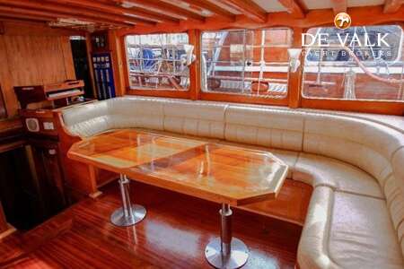 MOTORSAILER 23M