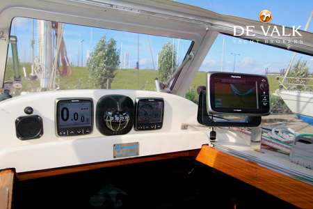 HALLBERG RASSY 31