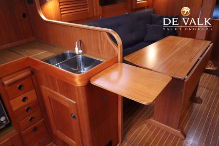 HALLBERG RASSY 31