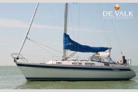 HALLBERG RASSY 31