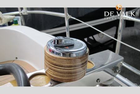HALLBERG RASSY 31