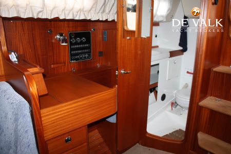 HALLBERG RASSY 31