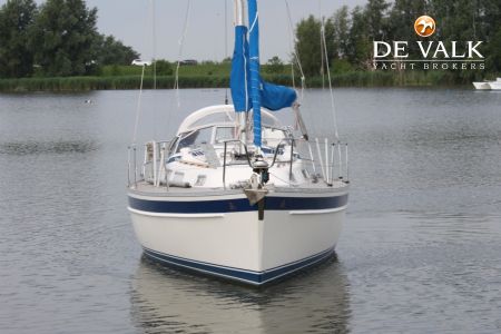 HALLBERG RASSY 31