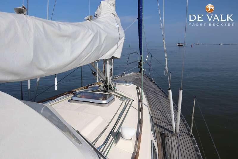 HALLBERG RASSY 31