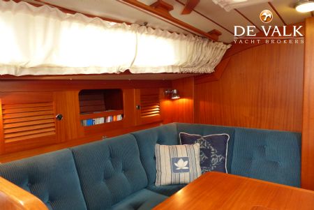 HALLBERG RASSY 34