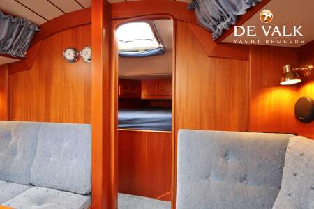 HALLBERG RASSY 34