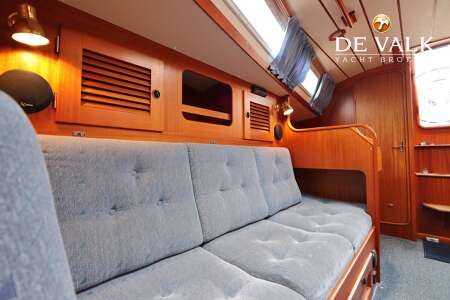 HALLBERG RASSY 34