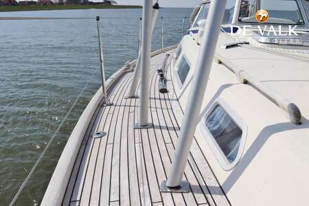 HALLBERG RASSY 34